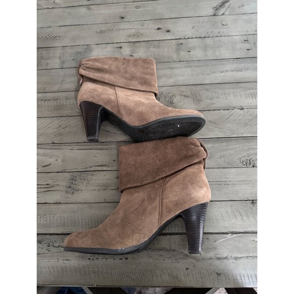 BCBGENERATION Cesina Cesinaz Brown Suede Slouchy Ankle Booties Size 9 - Picture 3 of 11